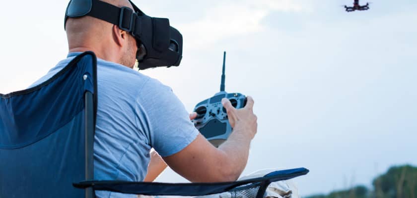 Mettez-vous à La Place De Votre Drone Grâce Au Casque VR Inclus