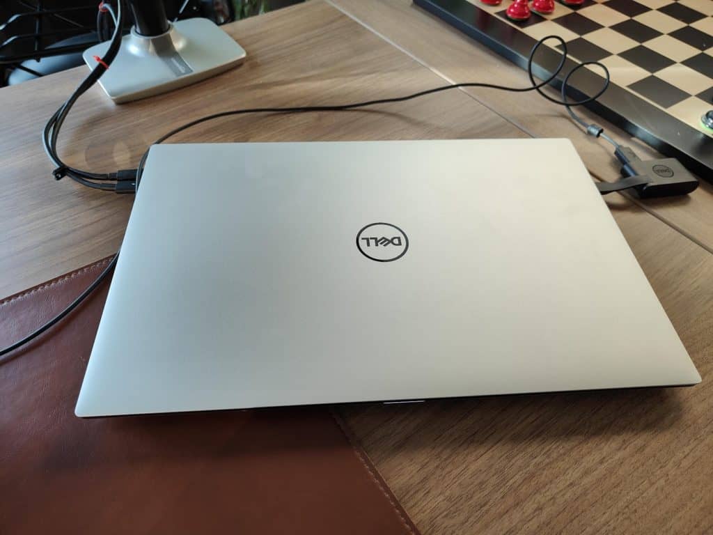 Dell XPS 17 2021 - look simple façon Mac toujours aussi efficace