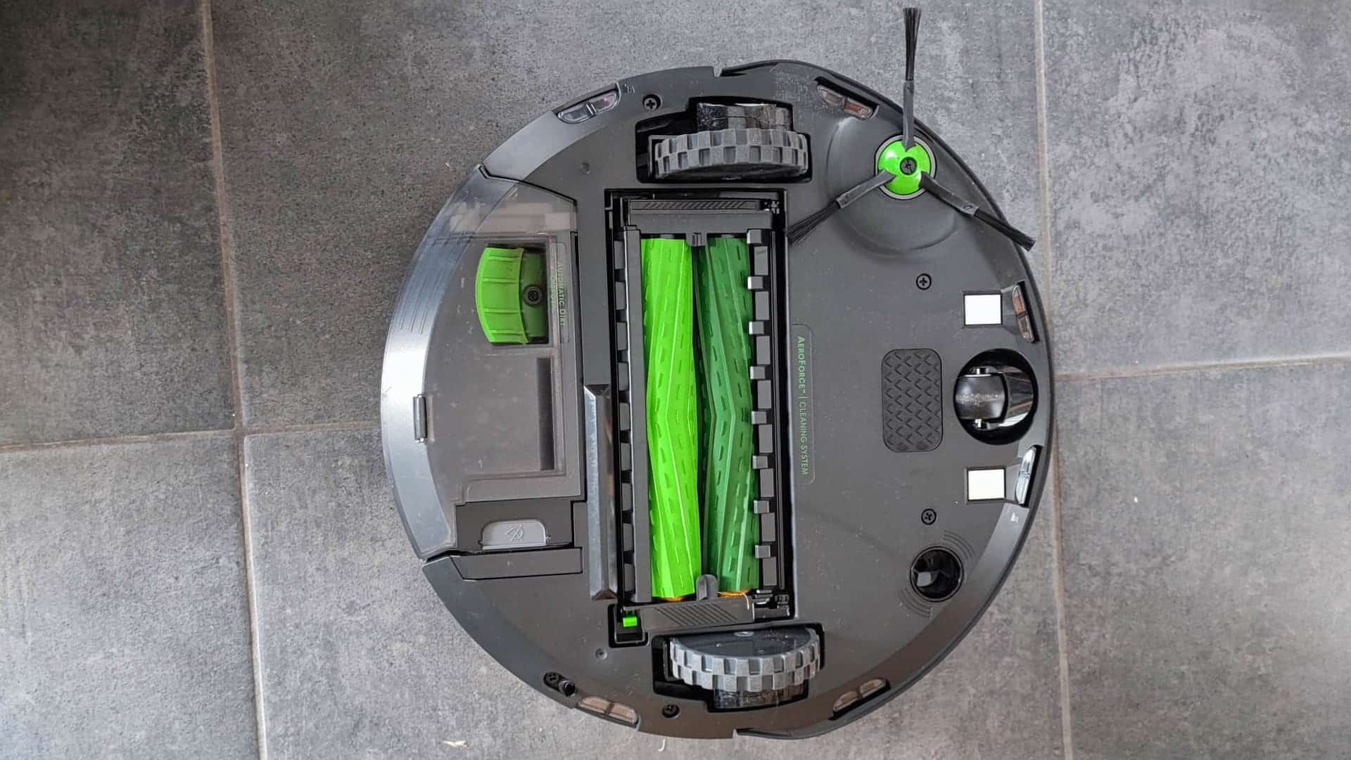 Test aspirateur robot iRobot Roomba J7+ : un ténor du carreau - CNET France