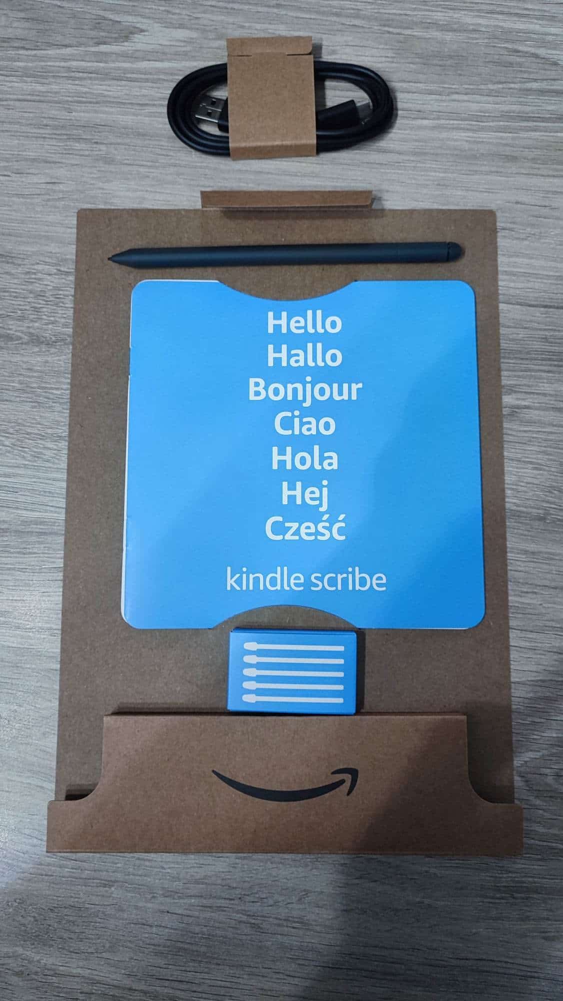 lance la Kindle Scribe, une nouvelle liseuse qui permet aussi de  prendre des notes